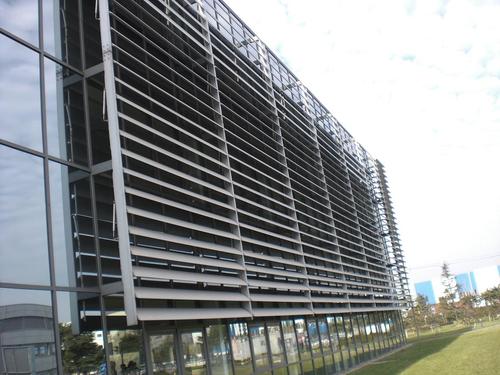 上海专业电/手动卷闸门窗 报价、图片与品牌全指南
